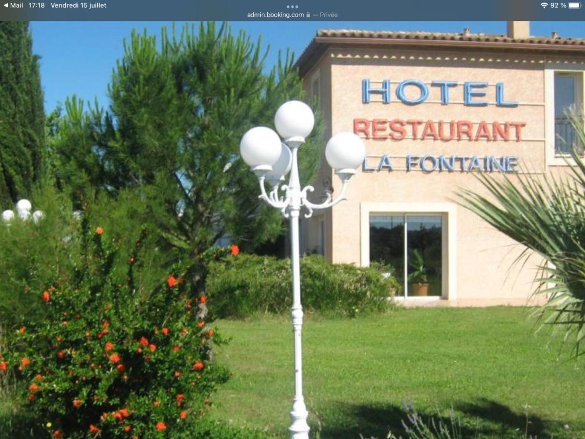 La Fontaine Hotell Vidauban Eksteriør bilde